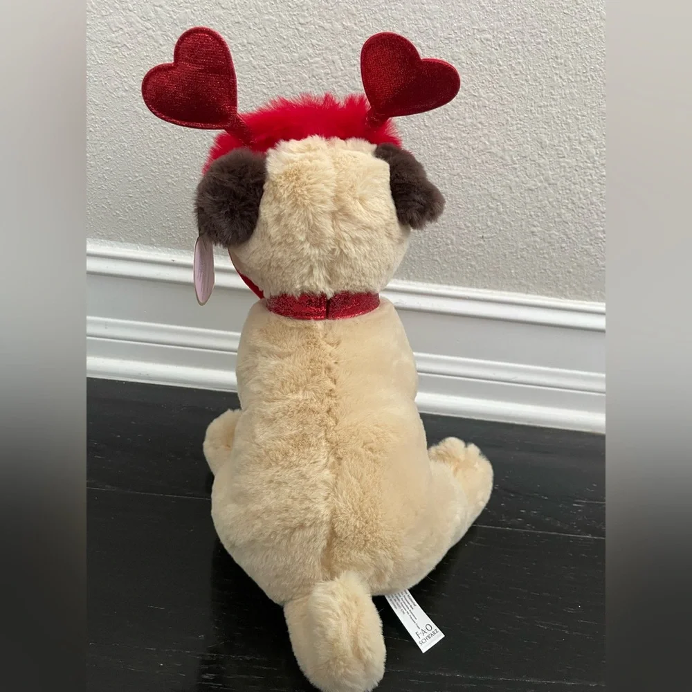 FAO Schwarz 12" Sparklers Toy Plush Pug with Removable Red Heart Boppers - Picture 2 of 8